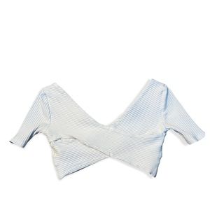 it’s a cute crop top